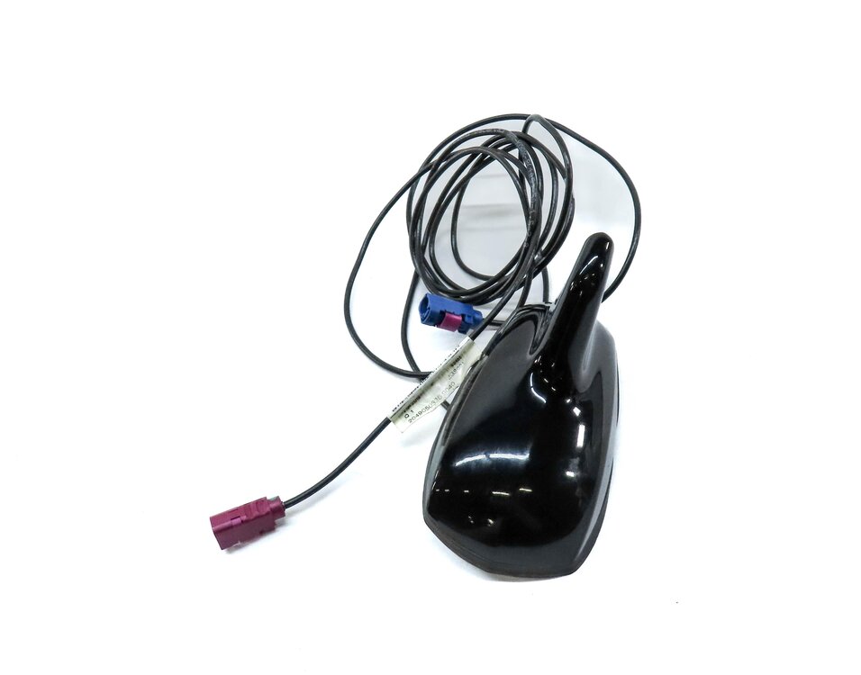 Thumbnail 2: 2008-2012 MB C350 C300 C63 C250 (W204) RADIO STEREO SHARK FIN ANTENNA (BLACK)