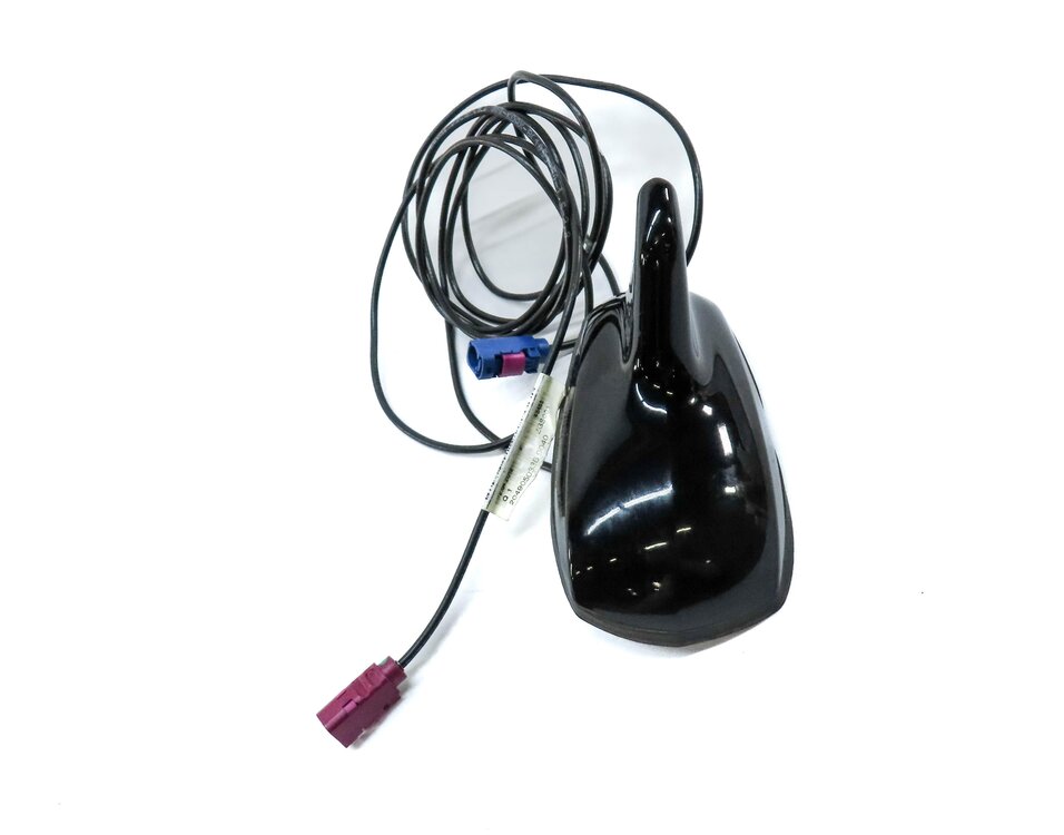 Thumbnail 3: 2008-2012 MB C350 C300 C63 C250 (W204) RADIO STEREO SHARK FIN ANTENNA (BLACK)