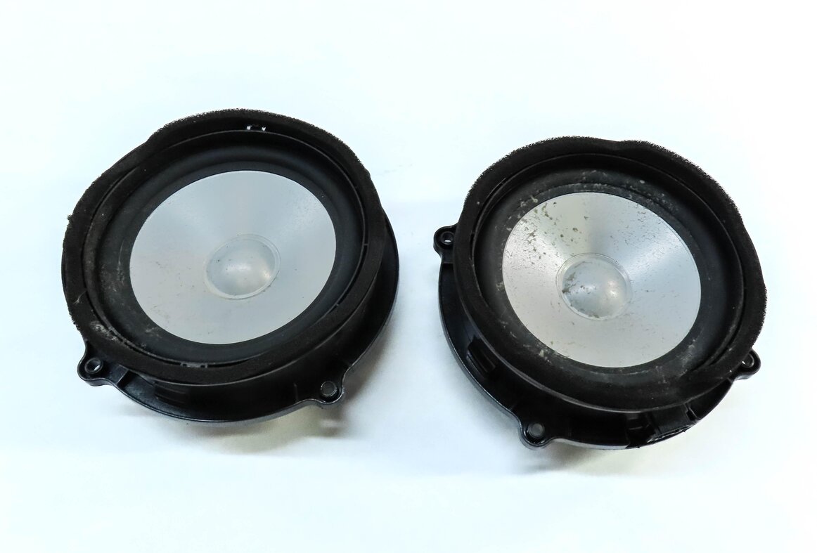 Thumbnail 3: 2011 LAND RANGE ROVER SPORT (L320) WOOFER MIDRANGE TWEETER LOGIC 7 SPEAKER SET12