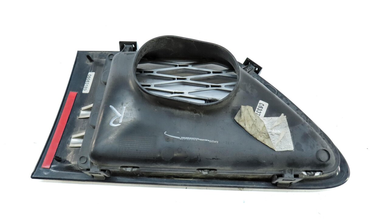 Thumbnail 5: 2011 LAND RANGE ROVER SPORT (L320) FRONT RIGHT PASSENGER FENDER GRILLE AIR VENT