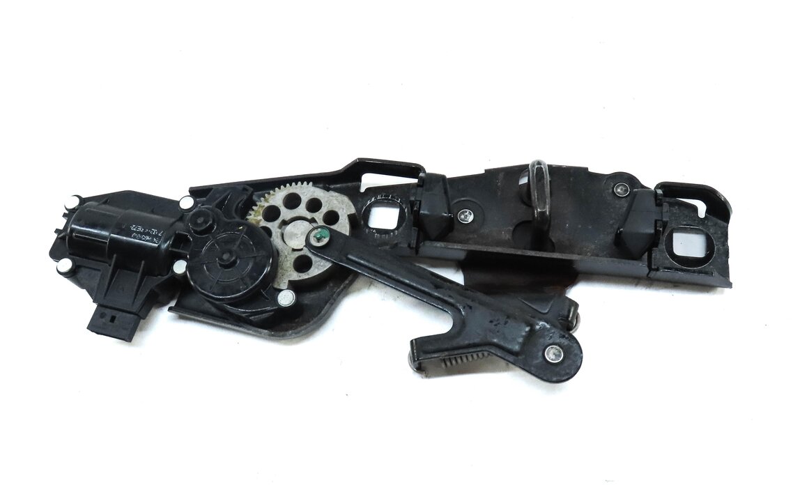 Thumbnail 4: 2011 LAND RANGE ROVER SPORT (L320) REAR TRUNK TAILGATE LOWER LOCK LATCH STRIKER