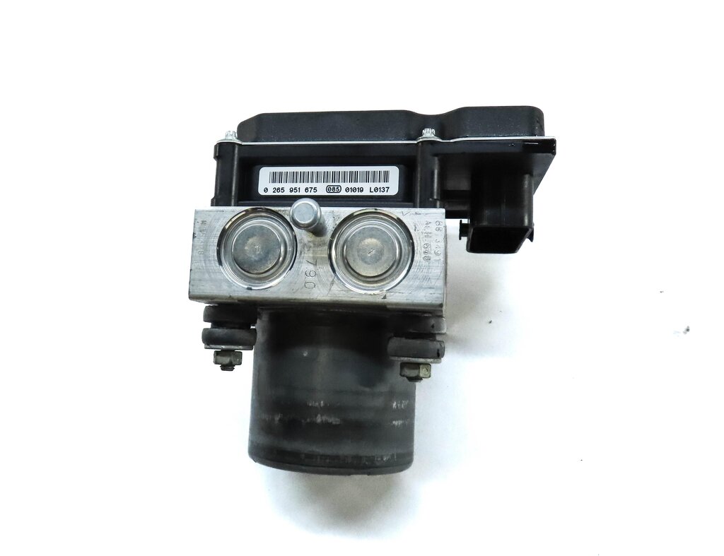 Thumbnail 4: 2011-2012 LAND ROVER LR4 - RANGE ROVER SPORT (L320) ABS BRAKE PUMP w/ MODULE