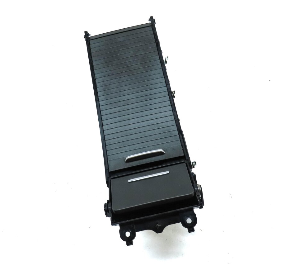 Thumbnail 3: 2011 LAND RANGE ROVER SPORT (L320) FRONT CENTER CONSOLE CUPHOLDER w/ 12v SOCKET