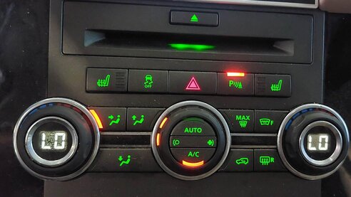 Thumbnail 2: 10-16 LR4 / RANGE ROVER SPORT (L320) FRONT HEATER A/C TEMPERATURE CONTROL PANEL