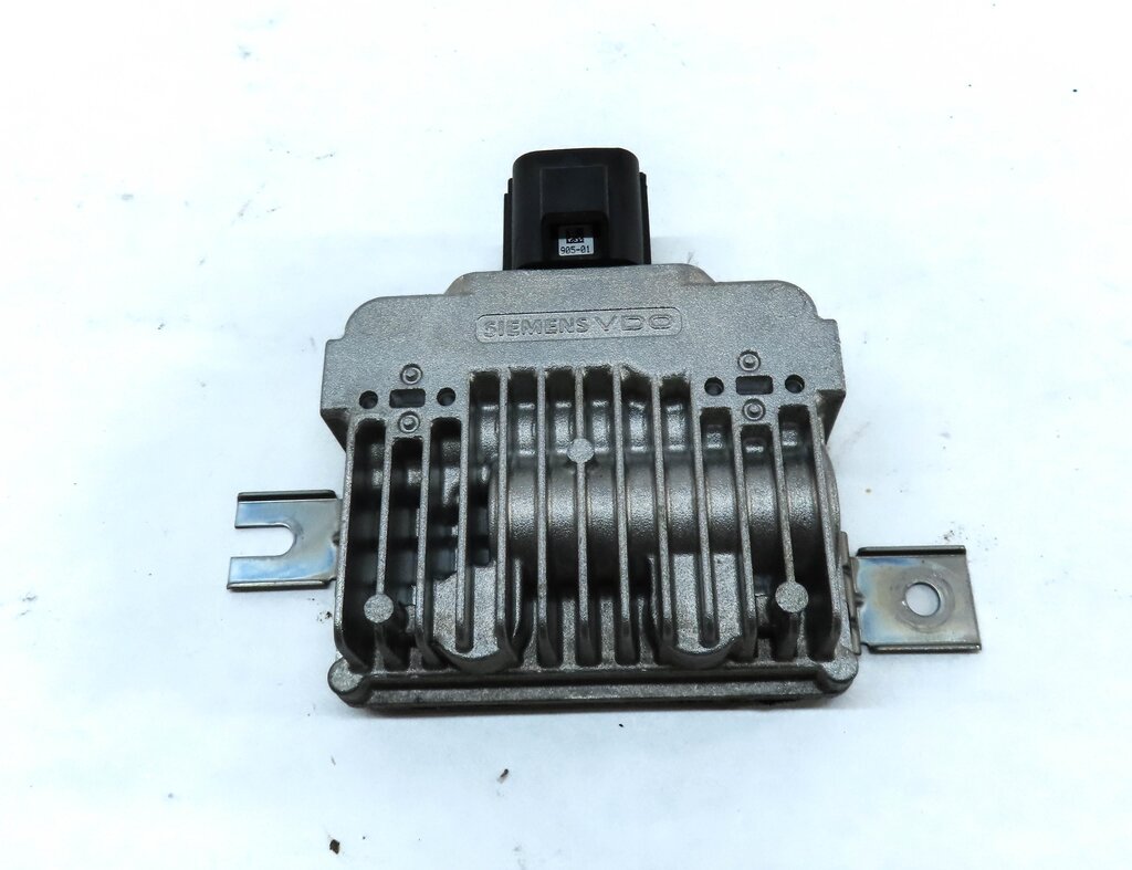 Thumbnail 2: 2010-2015 LR2 LR4 EVOQUE RANGE ROVER SPORT (L320 L538) FUEL PUMP CONTROL MODULE