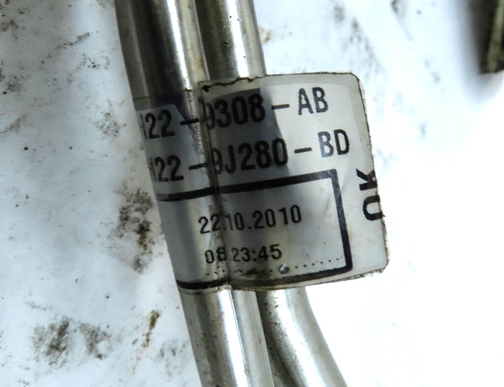 Thumbnail 8: 2011 RANGE ROVER SPORT (L320) 5.0L SUPER ENGINE FUEL VAPOR FEED LINES & BRACKET