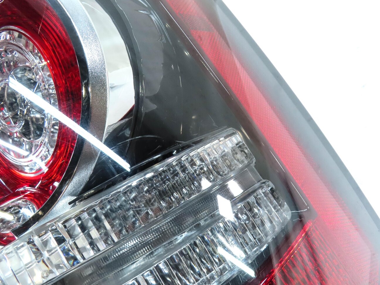 Thumbnail 15: 2010-2011 RANGE ROVER SPORT (L320) RIGHT PASSENGER TAILLIGHT BRAKE LIGHT LAMP