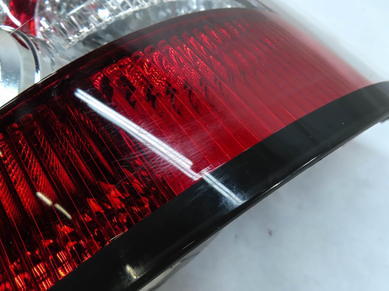 Thumbnail 8: 2010-2011 RANGE ROVER SPORT (L320) RIGHT PASSENGER TAILLIGHT BRAKE LIGHT LAMP
