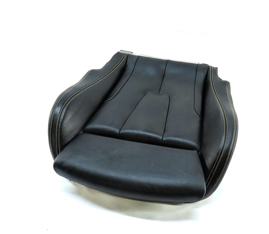 14-17 6 M6 COUPE F13 FRONT RIGHT M EMBOSSED HEAT VENT LOWER SEAT CUSHION (BLACK)