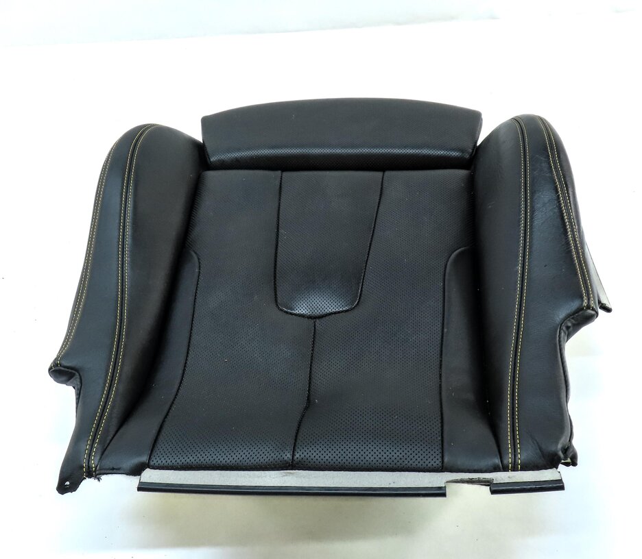 Thumbnail 4: 14-17 6 M6 COUPE F13 FRONT RIGHT M EMBOSSED HEAT VENT LOWER SEAT CUSHION (BLACK)