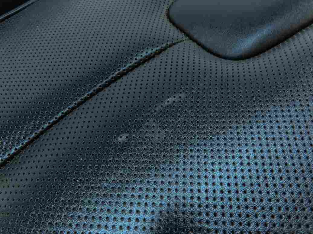 Thumbnail 11: 14-17 6 M6 COUPE (F13) FRONT LEFT ///M EMBOSSED VENTED UPPER SEAT CUSHION BLACK