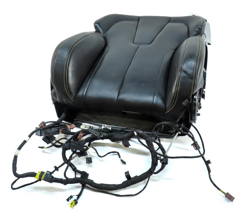 Thumbnail 13: 14-17 6 M6 COUPE (F13) FRONT RIGHT ///M EMBOSSED VENTED UPPER SEAT CUSHION BLACK