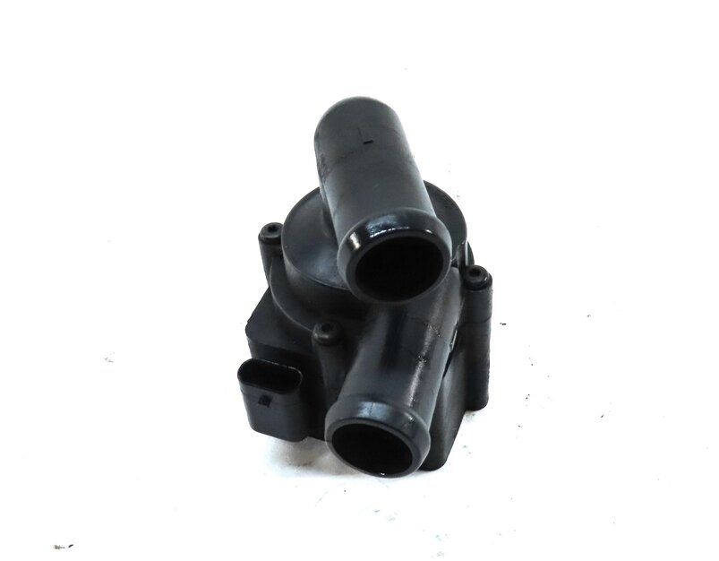 Thumbnail 2: 2016 BMW M6 COUPE (F13) 4.4L S63T ENGINE AUXILIARY AUX ELECTRIC WATER PUMP