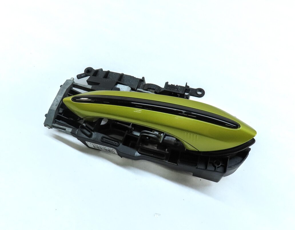 09-19 BMW 5 6 7 SERIES (F01 F07 F10 F12) RIGHT FRONT COMFORT DOOR HANDLE (GOLD)