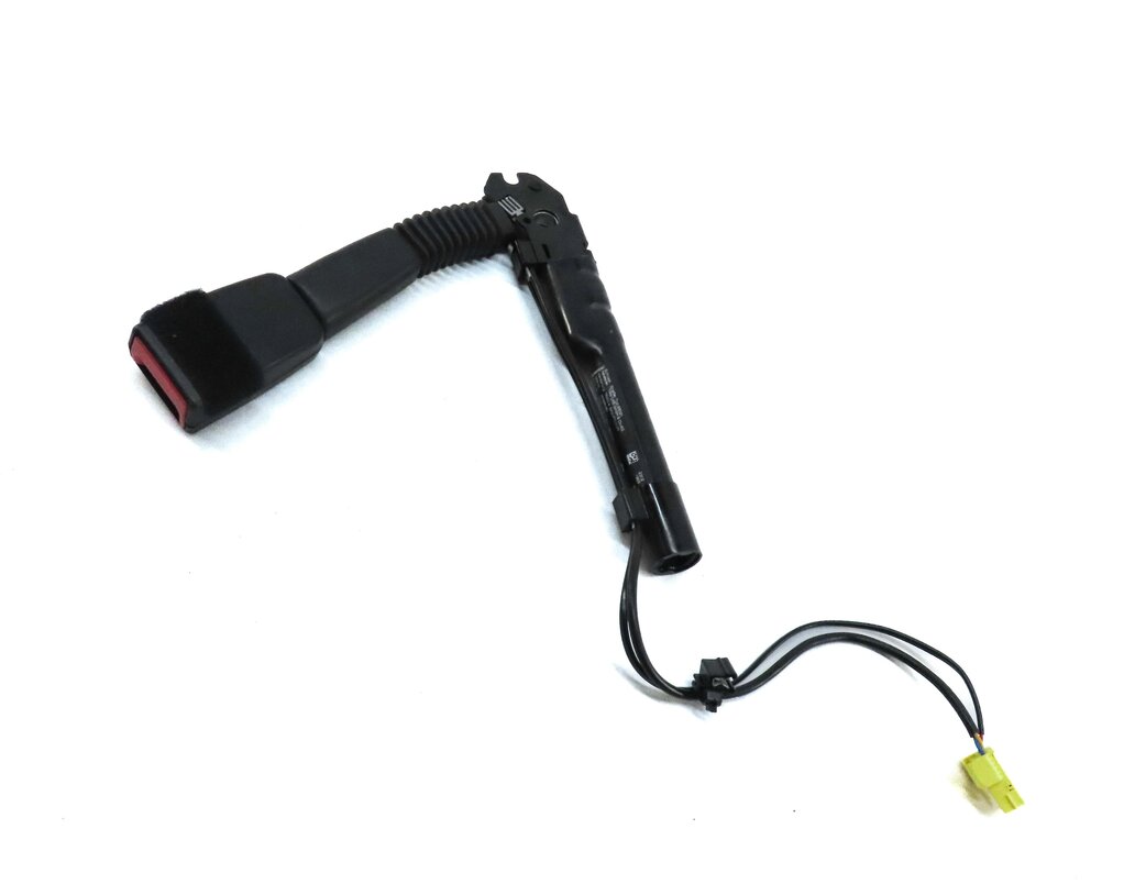 12-19 BMW 4 6 SERIES M4 M6 (F06 F12 F13 F32) RIGHT FRONT SEATBELT RECEIVER