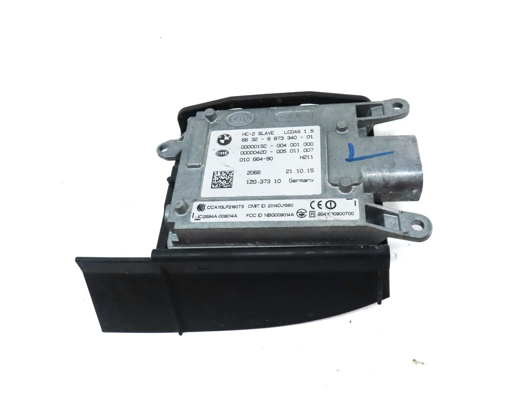 Thumbnail 2: 2016 BMW M6 COUPE (F13) LEFT BLIND SPOT ALERT RADAR SENSOR SLAVE MODULE 6873340