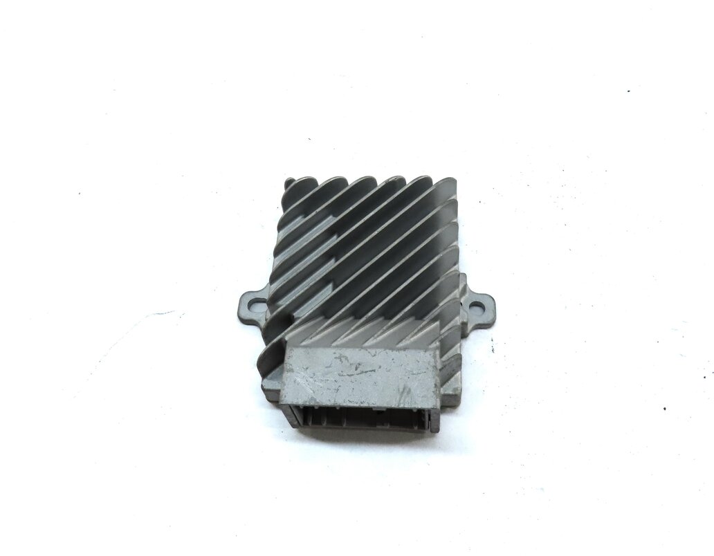 Thumbnail 2: 2016 BMW M6 COUPE (F13) RADIO STEREO SPEAKER HARMAN BECKER AMPLIFIER AMP 9381086