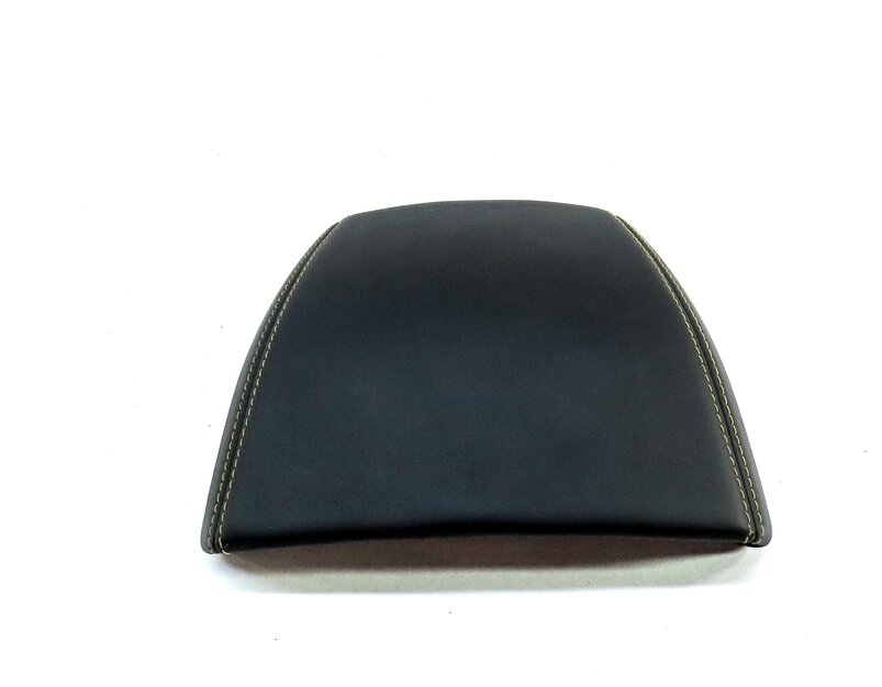 Thumbnail 4: 2016 BMW M6 COUPE (F13) REAR CONSOLE ARMREST END CAP (SPECIAL TRIM Z1XX BLACK)