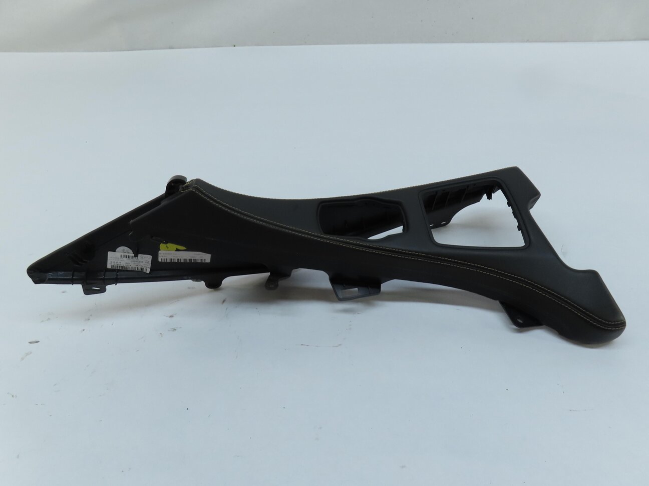Thumbnail 4: 12-18 BMW M6 ///M (F06 F12 F13) FRONT CENTER CONSOLE SURROUND TRIM BLACK LEATHER