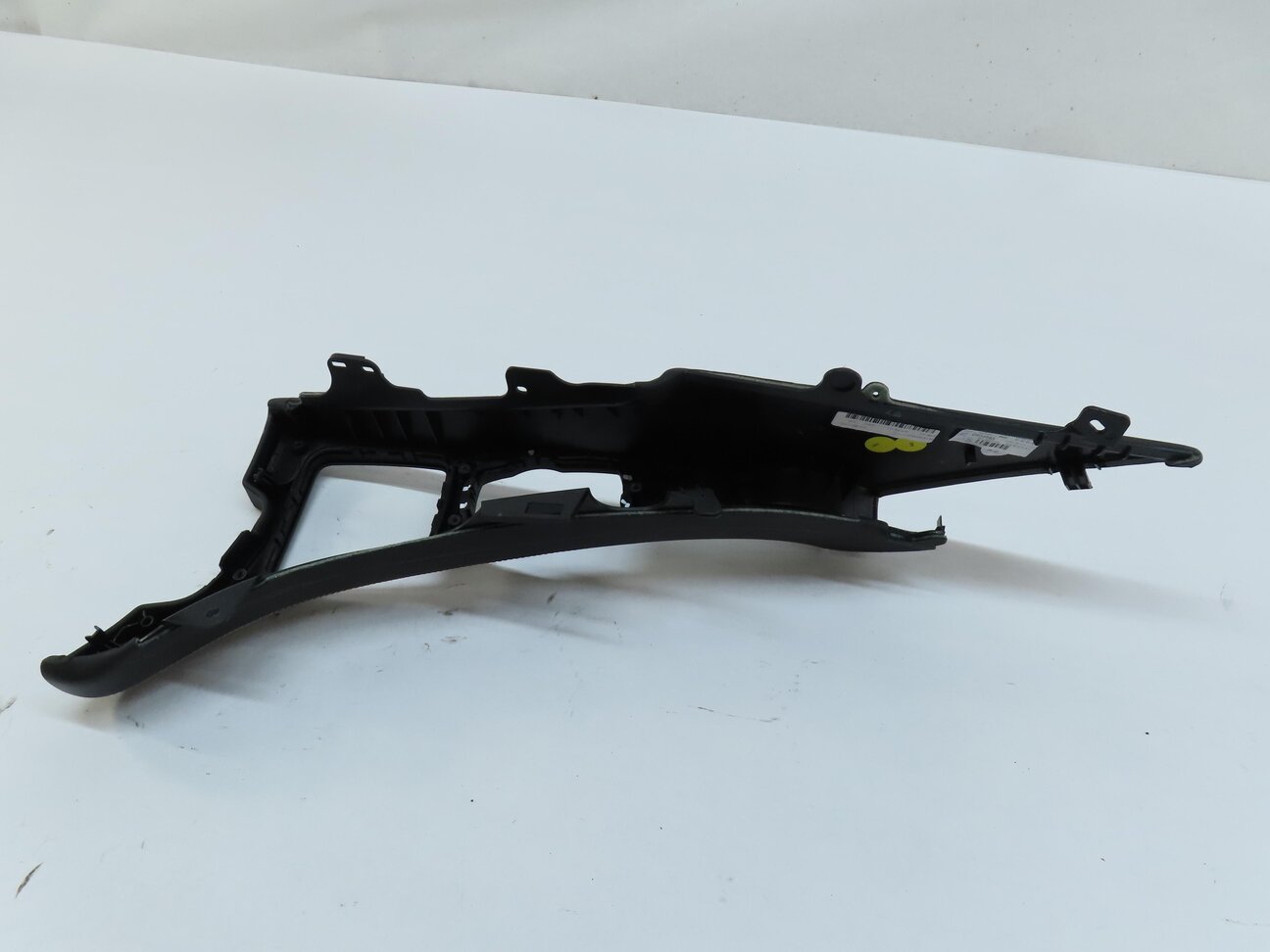 Thumbnail 5: 12-18 BMW M6 ///M (F06 F12 F13) FRONT CENTER CONSOLE SURROUND TRIM BLACK LEATHER