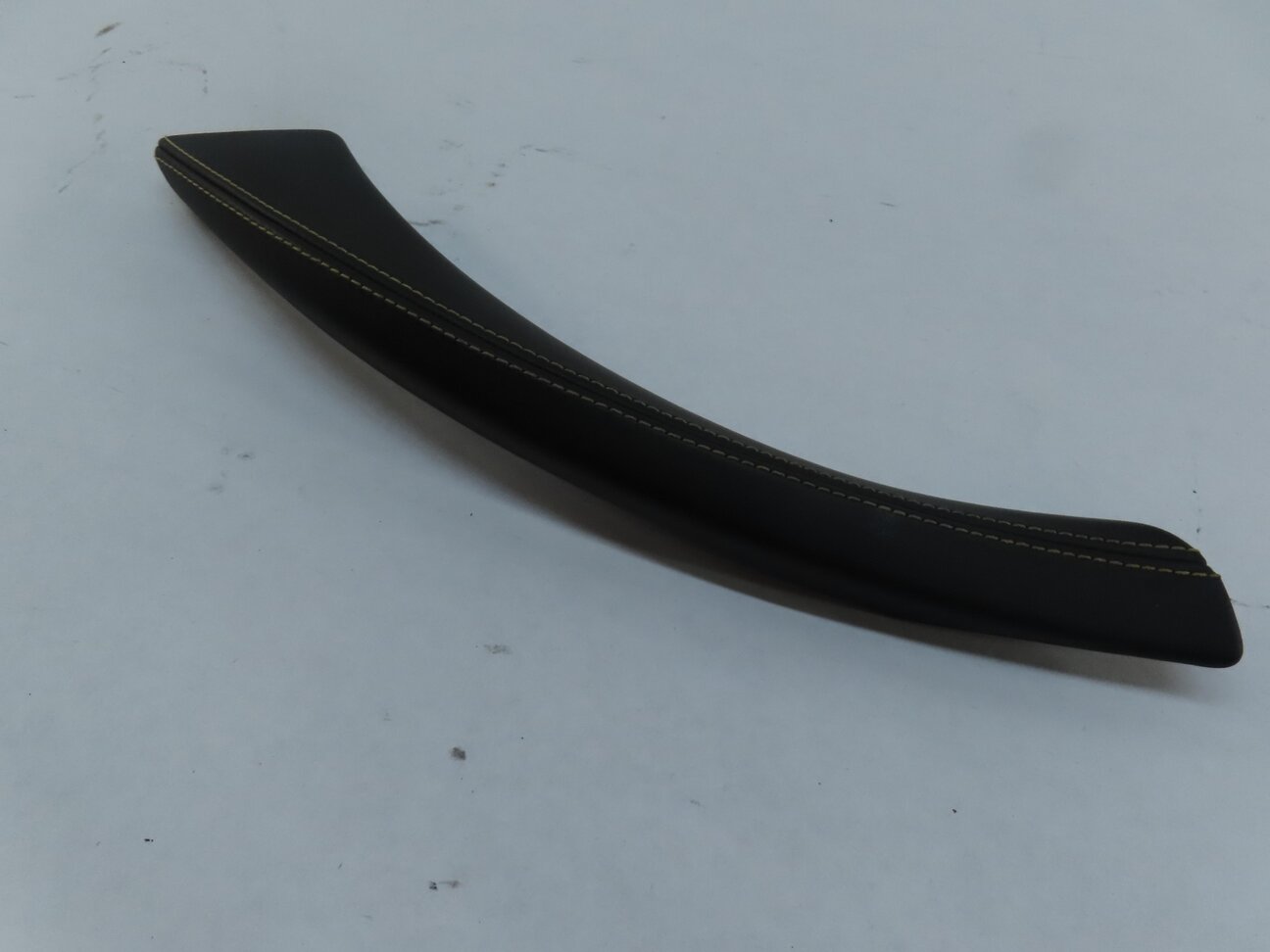 2016 BMW M6 COUPE (F13) FRONT RIGHT PASSENGER DOOR PULL HANDLE COVER TRIM BLACK
