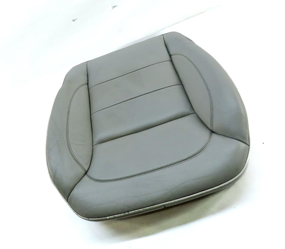 Thumbnail 3: 2013 MERCEDES GL450 (X166) FRONT RIGHT LOWER HEATED SEAT CUSHION (GREY LEATHER)