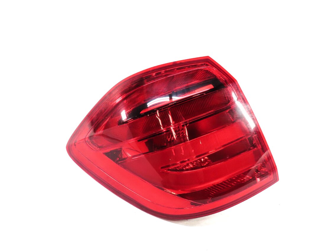 Thumbnail 3: 13-16 MERCEDES GL350 GL450 GL550 (X166) LEFT DRIVER TAILLIGHT BRAKE LIGHT LAMP