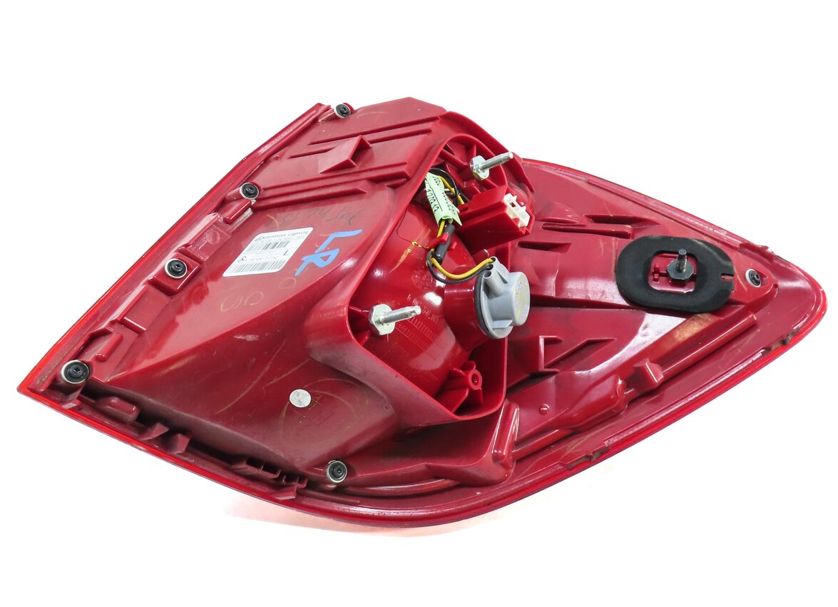 Thumbnail 6: 13-16 MERCEDES GL350 GL450 GL550 (X166) LEFT DRIVER TAILLIGHT BRAKE LIGHT LAMP