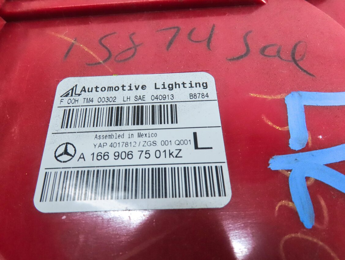Thumbnail 7: 13-16 MERCEDES GL350 GL450 GL550 (X166) LEFT DRIVER TAILLIGHT BRAKE LIGHT LAMP