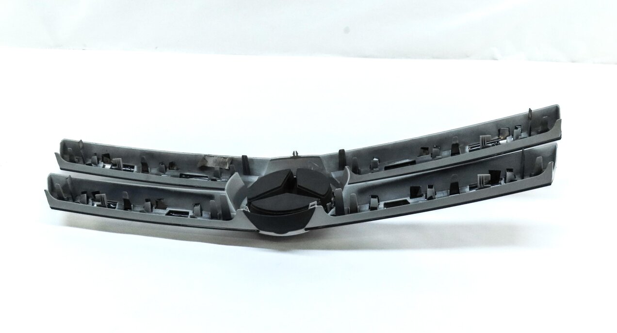 Thumbnail 5: 2013-2016 MERCEDES GL350 GL450 (X166) FRONT UPPER CENTER HOOD GRILLE TRIM