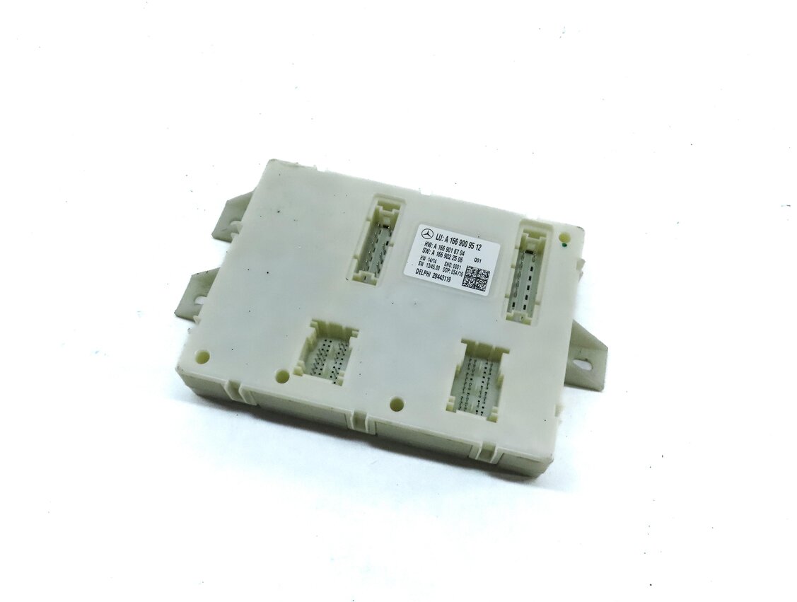 2013-2014 MERCEDES GL-CLASS (X166) REAR SIGNAL ACQUISITION CONTROL MODULE SAM
