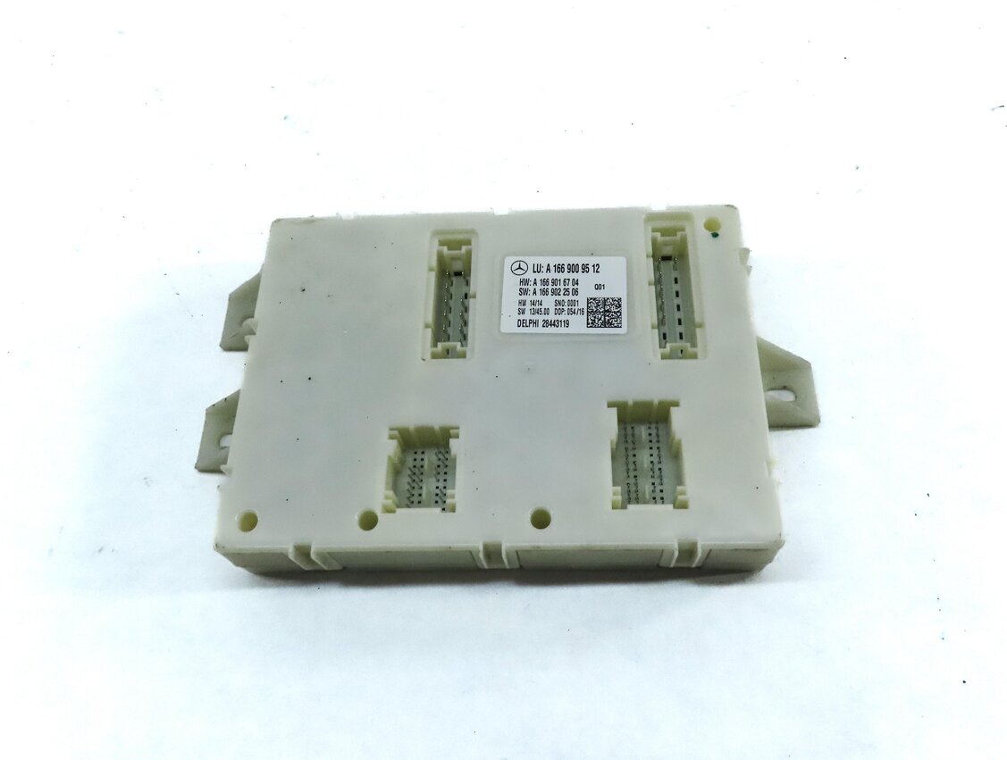 Thumbnail 2: 2013-2014 MERCEDES GL-CLASS (X166) REAR SIGNAL ACQUISITION CONTROL MODULE SAM