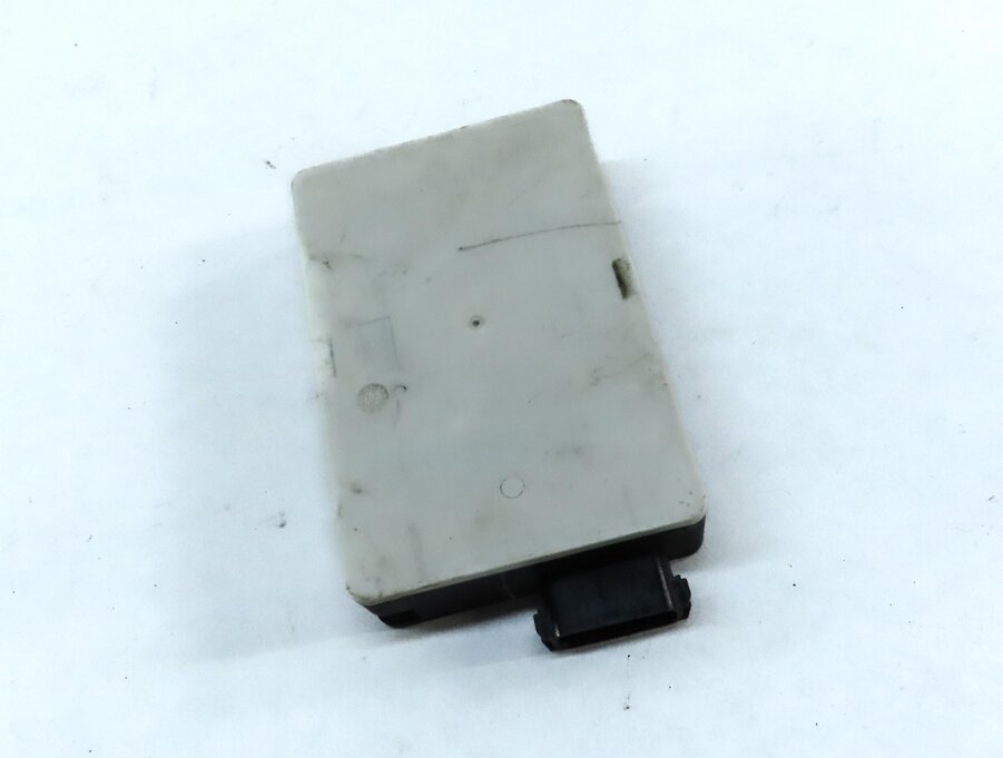 Thumbnail 3: 2013 MERCEDES GL450 (X166) REAR BLIND SPOT RADAR SENSOR MODULE 0009050210