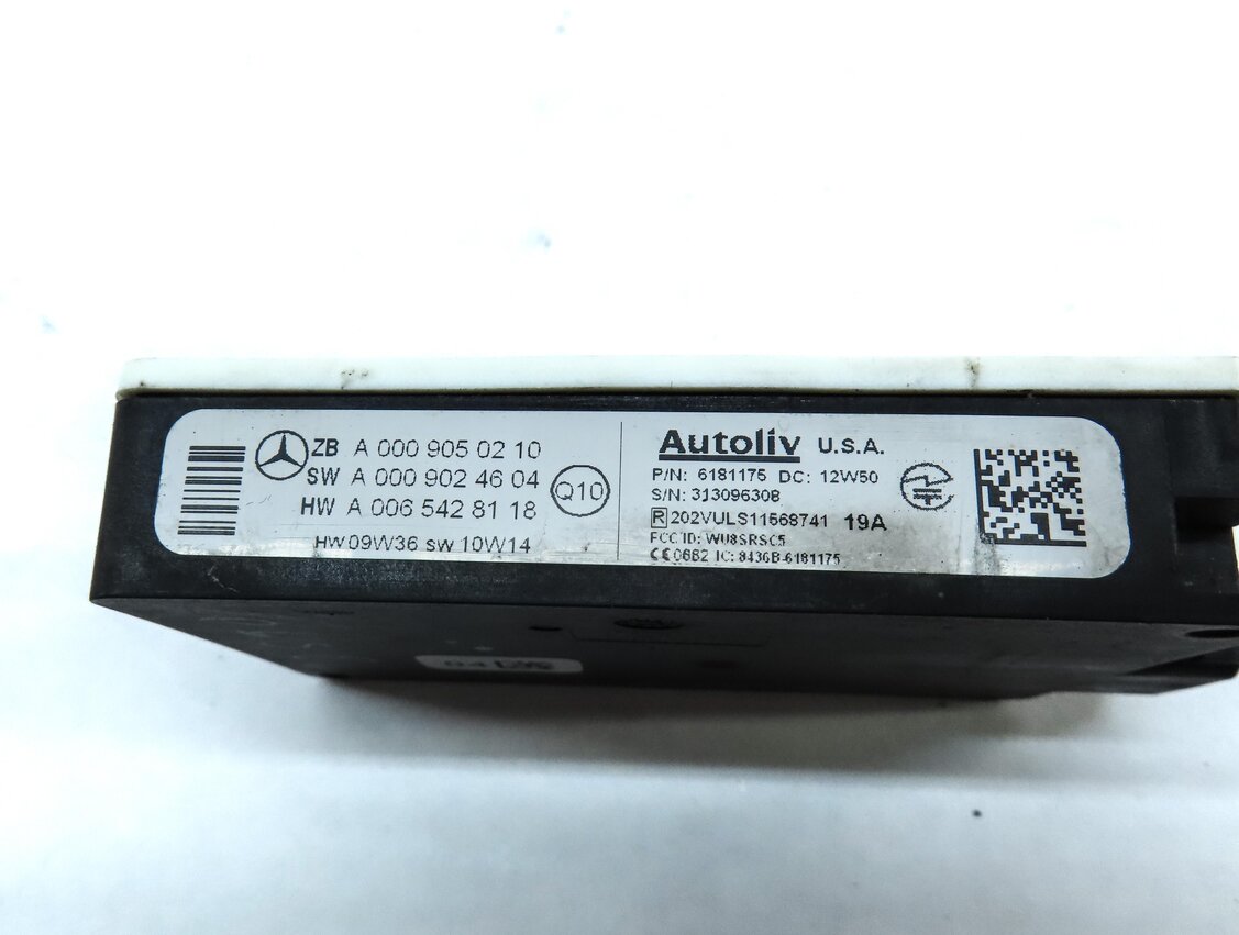 Thumbnail 5: 2013 MERCEDES GL450 (X166) REAR BLIND SPOT RADAR SENSOR MODULE 0009050210