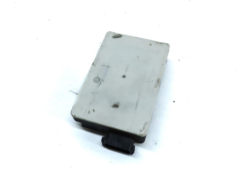Thumbnail 1: 2013 MERCEDES GL450 (X166) REAR BLIND SPOT RADAR SENSOR MODULE 0009050210
