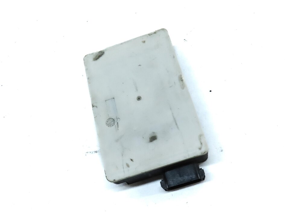 Thumbnail 3: 2013 MERCEDES GL450 (X166) REAR BLIND SPOT RADAR SENSOR MODULE 0009050210