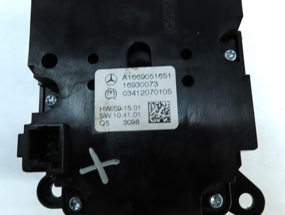 Thumbnail 6: 2013 MERCEDES GL450 X166 SUSPENSION HEIGHT TRACTION CONTROL SWITCH BUTTON PANEL