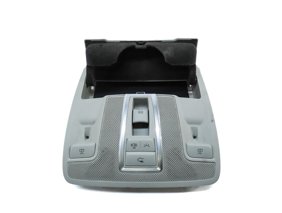 Thumbnail 5: 2013 MERCEDES GL450 X166 FRONT CENTER ROOF PRIMARY DOMELIGHT MAP LIGHT LAMP GREY