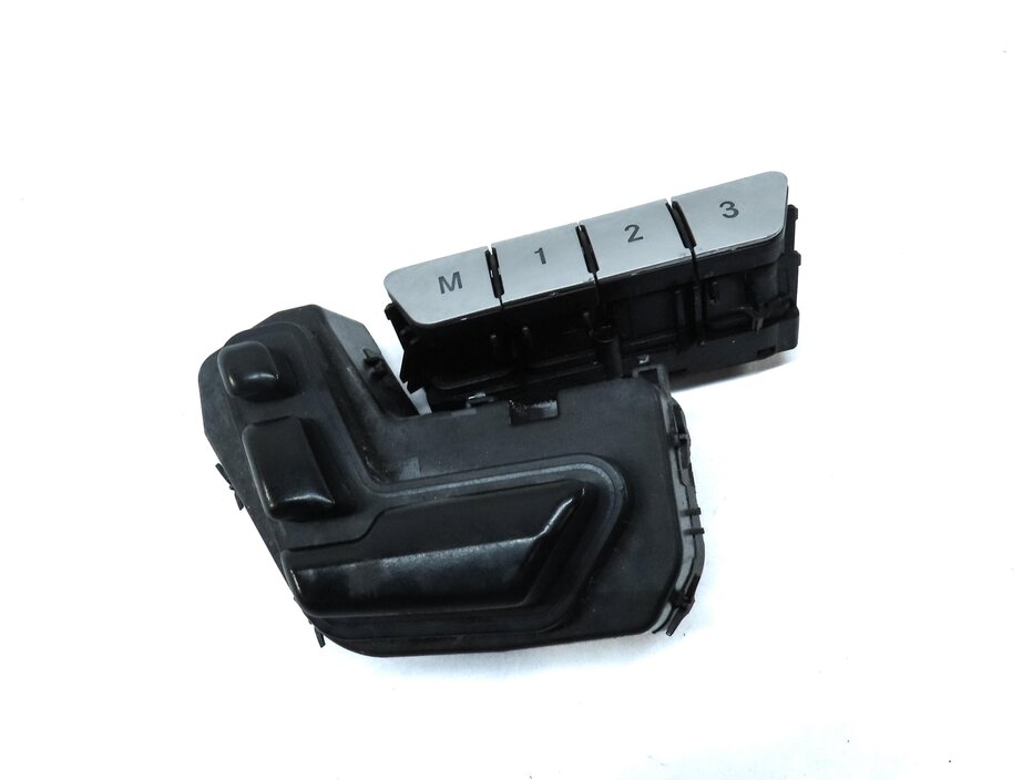 Thumbnail 3: 12-18 CLA G GL ML C117 W166 W242 W463 X166 FRONT LEFT DRIVER MEMORY SEAT SWITCH