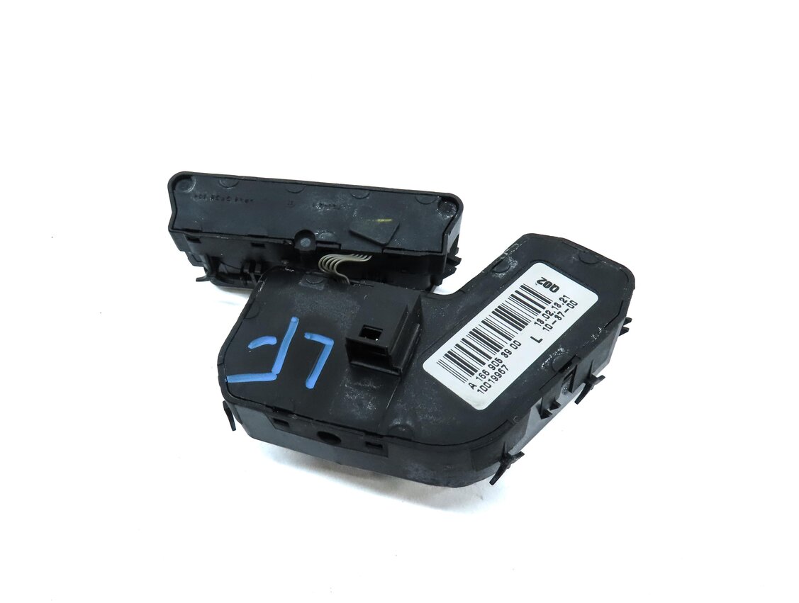 Thumbnail 5: 12-18 CLA G GL ML C117 W166 W242 W463 X166 FRONT LEFT DRIVER MEMORY SEAT SWITCH