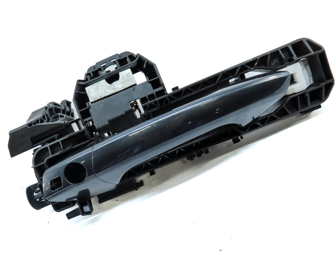 Thumbnail 3: 11-19 MERCEDES E GL GLE GLS ML (W166 W212 X166) LEFT DRIVER DOOR HANDLE (GRAY)