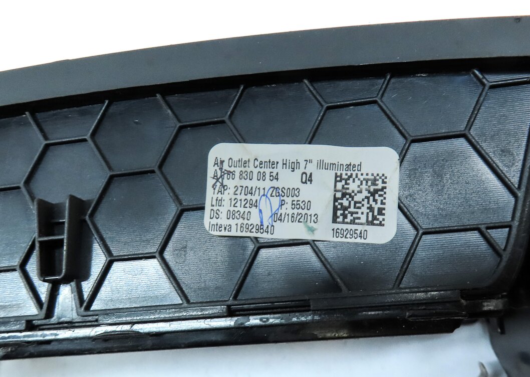 Thumbnail 6: 2013 MERCEDES GL450 (X166) FRONT CENTER DASH A/C HEATER AIR VENT w/ SCREEN TRIM