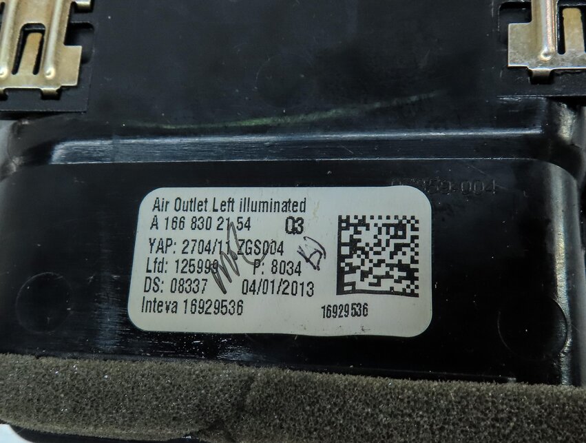Thumbnail 6: 2013 MERCEDES GL450 (X166) FRONT LEFT DRIVER DASH HVAC A/C HEATER AIR VENT BLACK