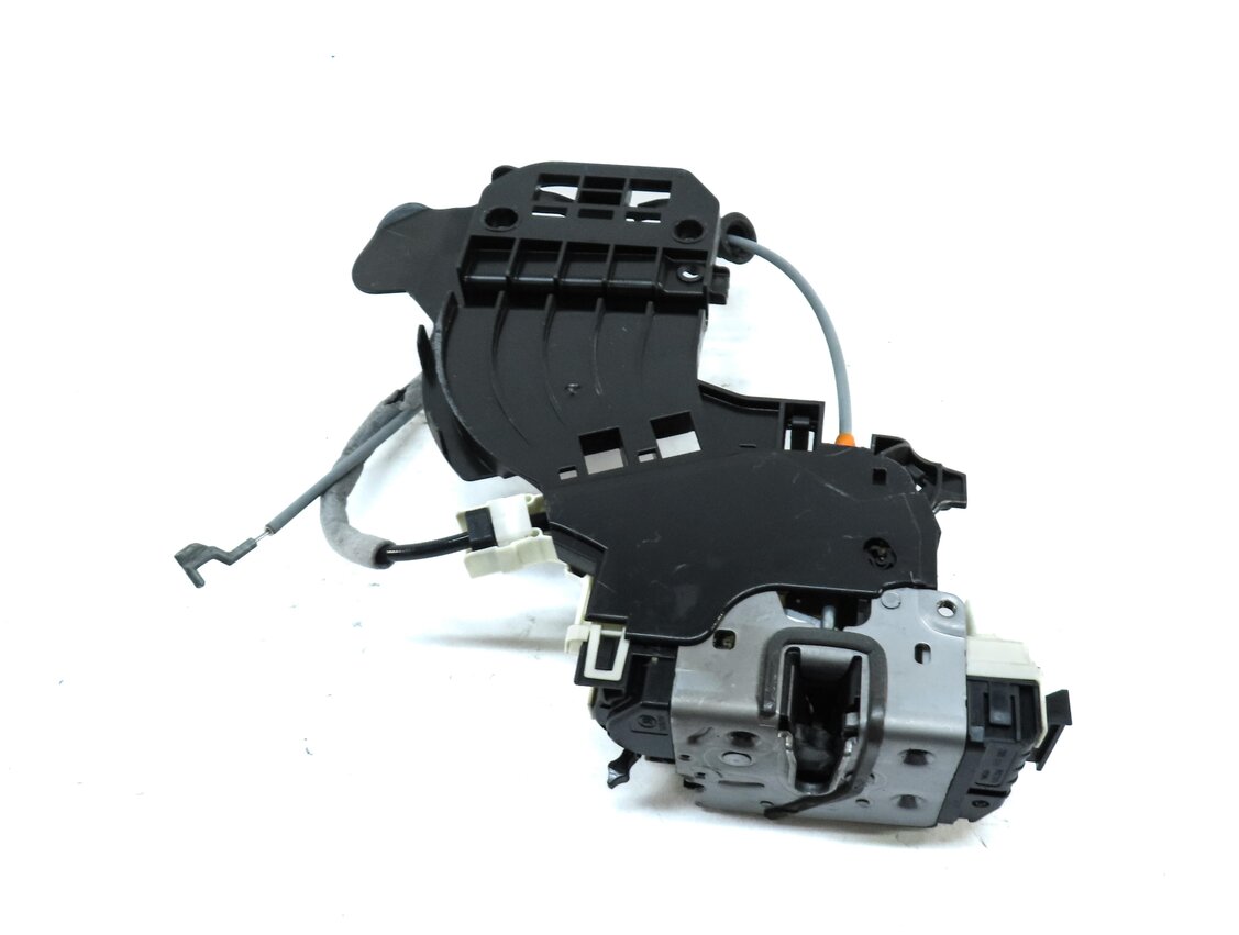 Thumbnail 4: 11-19 MERCEDES B CLA CLS E GL GLA ML (W166 W212 X166 X204) RIGHT REAR DOOR LATCH
