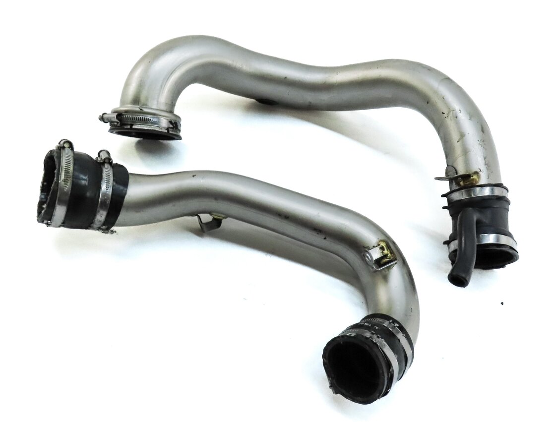 Thumbnail 1: 2013 MERCEDES GL450 (X166) 4.6L TURBO M278 ENGINE LEFT AIR INTAKE HOSE PIPE SET2