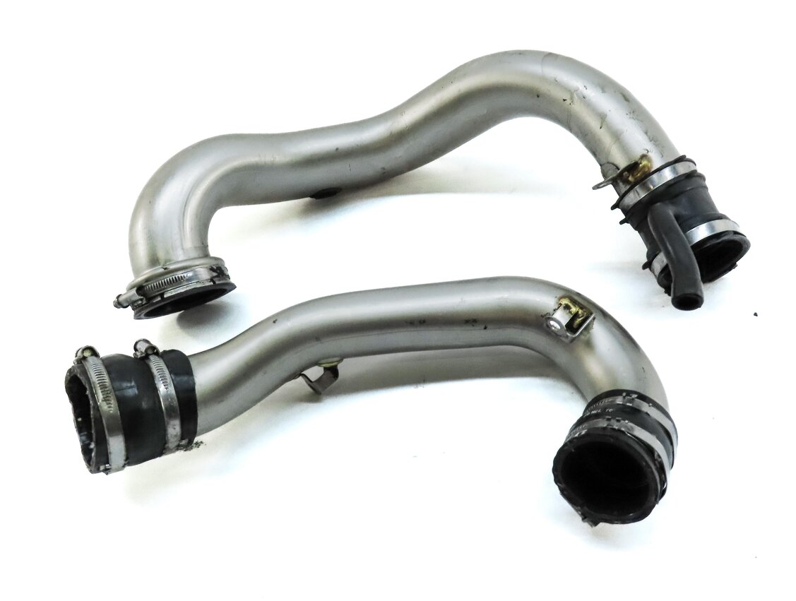 Thumbnail 2: 2013 MERCEDES GL450 (X166) 4.6L TURBO M278 ENGINE LEFT AIR INTAKE HOSE PIPE SET2