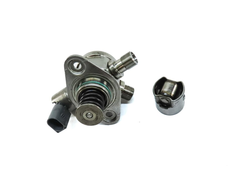 Thumbnail 2: 11-20 MERCEDES CL E G GL ML SL S SL CLS W212 W222 LEFT HIGH PRESSURE FUEL PUMP