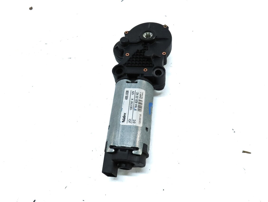 Thumbnail 2: 2013 MERCEDES GL450 (X166) REAR LEFT 3RD ROW FOLD UP DOWN SEAT MOTOR 1648202342