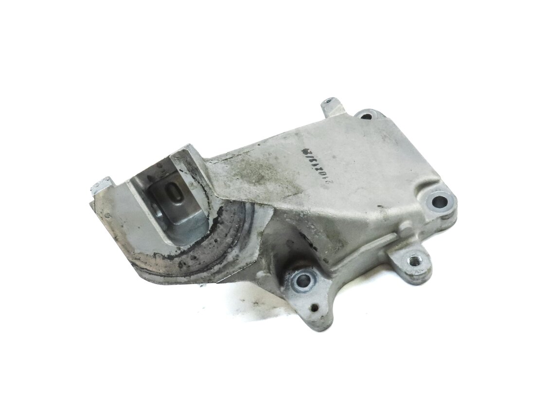 Thumbnail 3: 2013 MERCEDES GL450 (X166) 4.6L TURBO M278 RIGHT ENGINE MOTOR MOUNT BRACKET