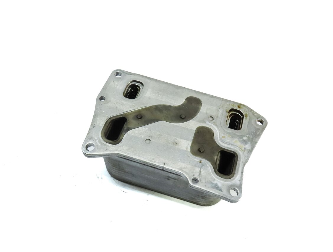 11-20 MERCEDES CL E GL ML S CLASS (W166 X166 C216) 4.6L TURBO ENGINE OIL COOLER